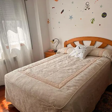 Acogedor Calle Aragon Con Garaje Vigo