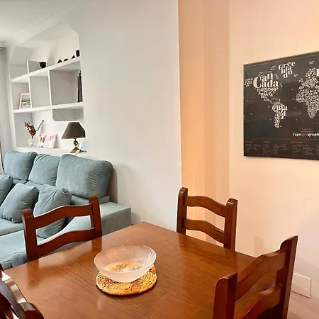 Acogedor Calle Aragon Con Garaje