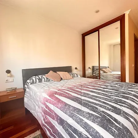 Acogedor Calle Aragon Con Garaje